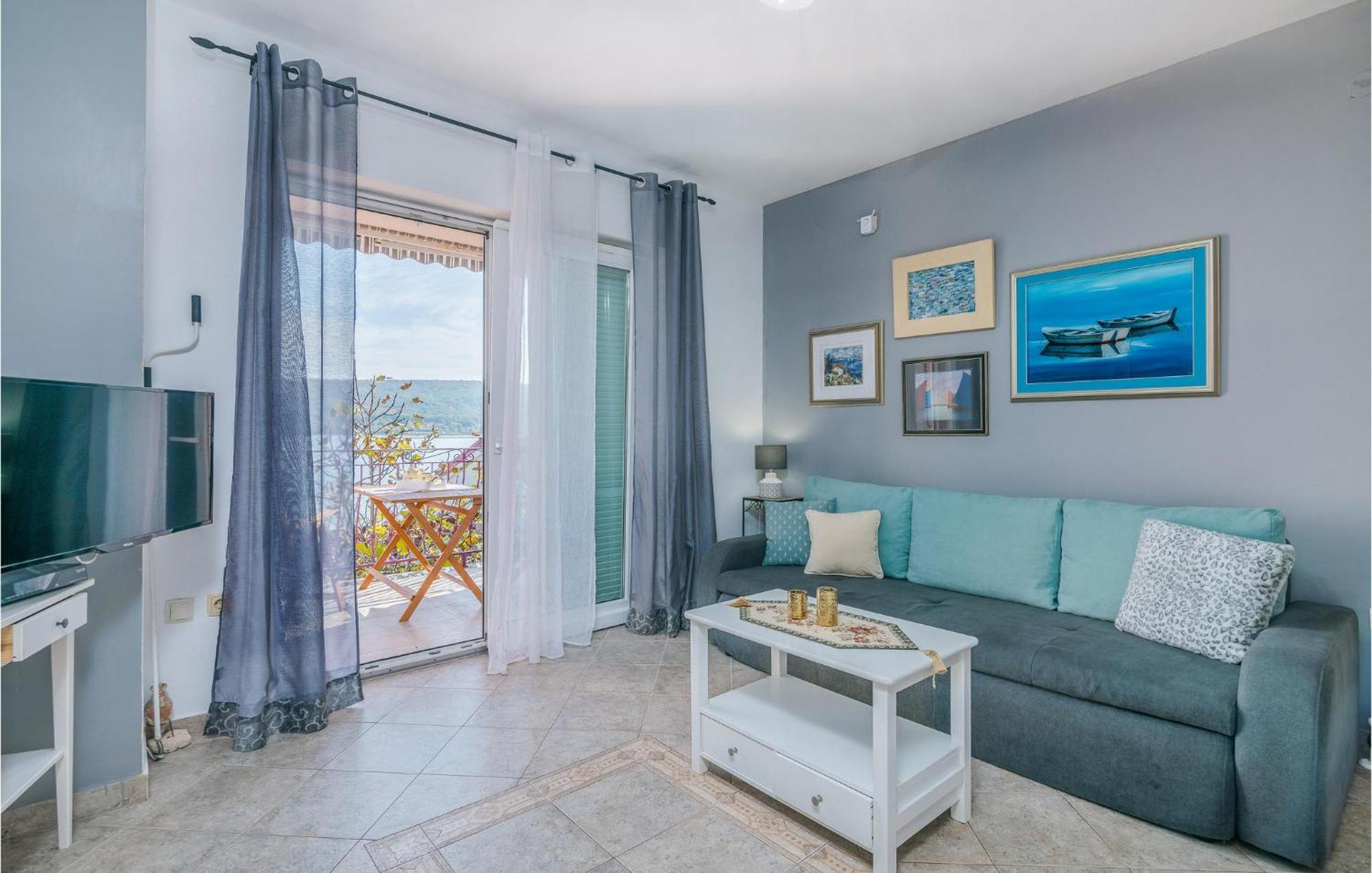 Gorgeous Apartment In Cizici With House Sea View Buitenkant foto