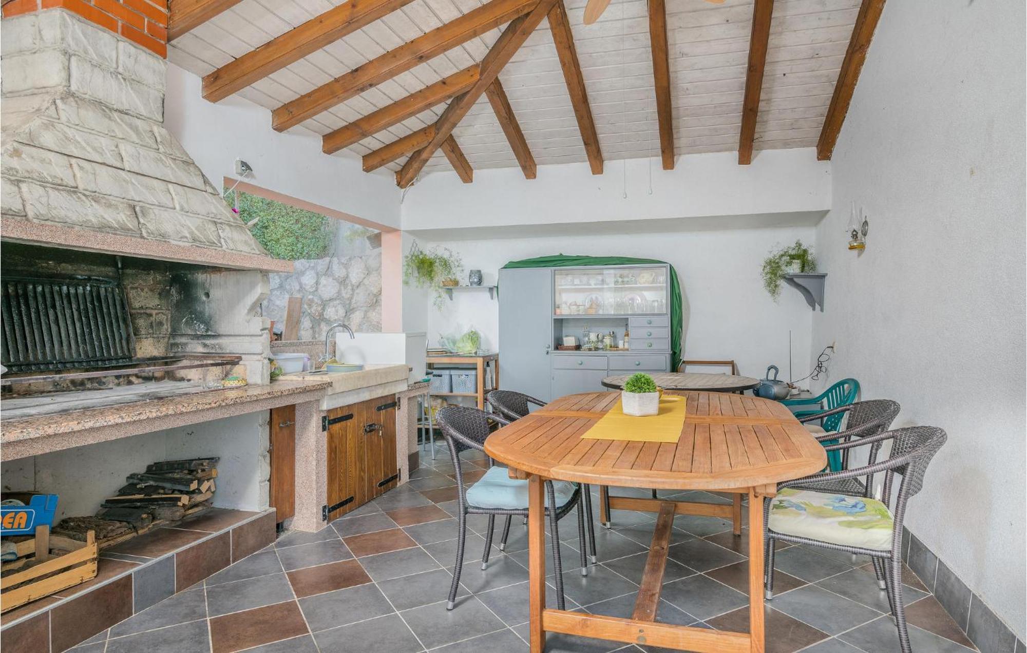 Gorgeous Apartment In Cizici With House Sea View Buitenkant foto