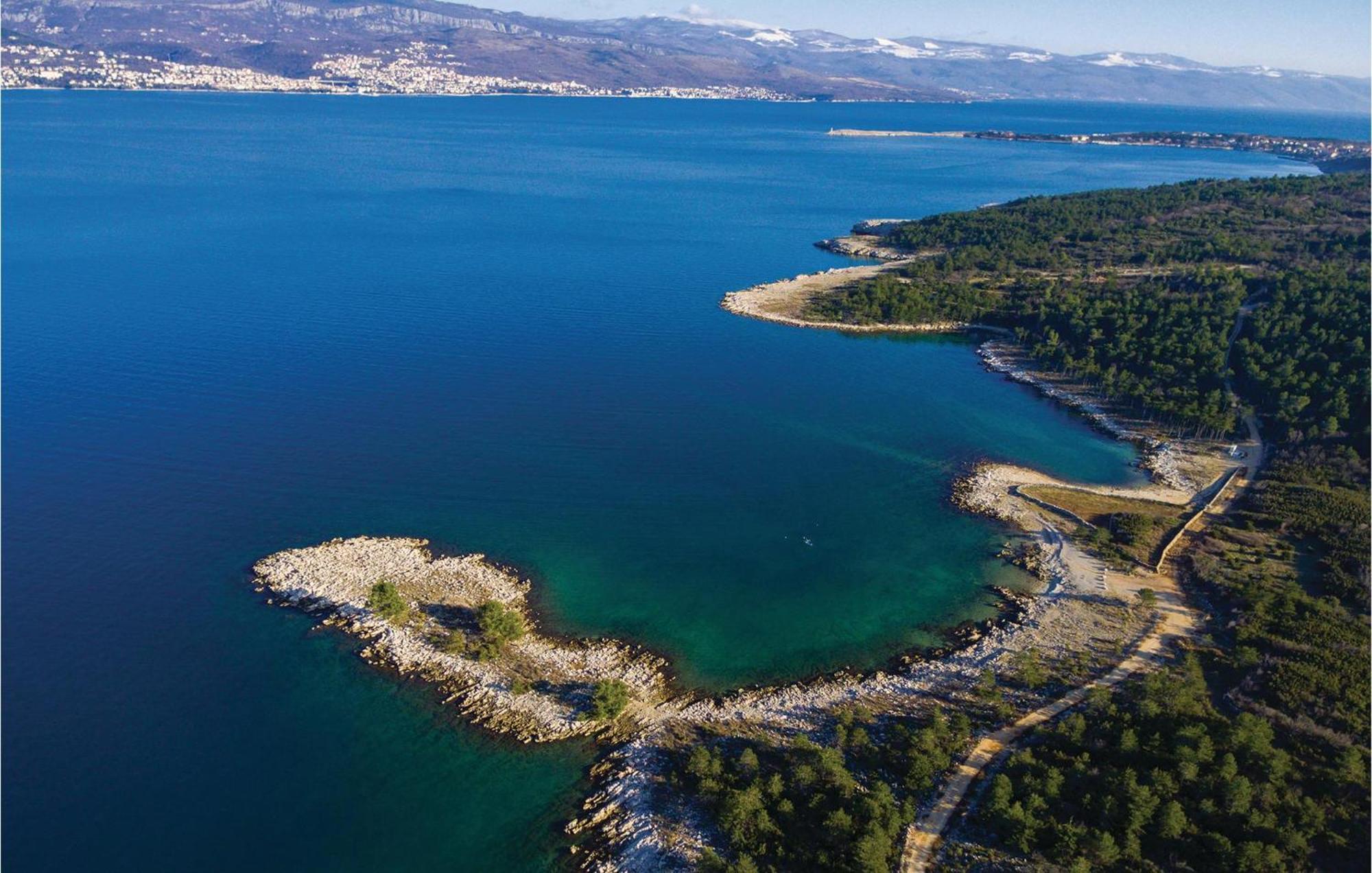 Gorgeous Apartment In Cizici With House Sea View Buitenkant foto